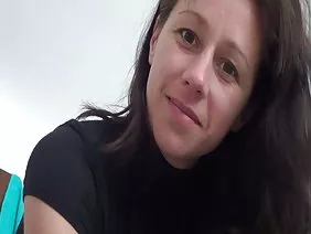 當他決定將加拿大老師奧古斯都艾姆斯列入候補名單時，大學導演竟然是一個完整的爆炸。這個女孩幾乎沒有洞，除了她漂亮的外表，因為在以前的位置，其中一位老師有污染。 Kayran Lee害怕自己的聲譽，所以他想保護自己免受他豐滿的同事的傷害，但她向他透露了無法控制的射精的原因。兩個帶有大乳頭的棕褐色胸部懸掛在頭部前方，他們不再有理由拒絕與大自然合作作為天才女人。此外，辦公室裡的性行為有助於與一位對新學校有重大計劃的同事建立關係。