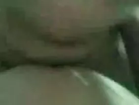 金發克里斯汀喜歡手淫。儘管住在一個老年人的公寓裡，Moloduha仍然不停地抽搐著。有一次，一位祖父為了一個淫穢的職業而焚燒了一點點，並且非常興奮，以至於這個懶散的領取養老金的人終於站了起來。租客不是愚蠢的女士，能夠找到擺脫困境的方法。現在這位老人和年輕女孩已經退休了，像一對已婚夫婦一樣做愛。這位夢幻迷人的女士高興地吸著別針，晚上來到小鬍子的主人身邊。謹慎的婊子想要他媽的hrycha心髒病發作，預先嫁給他自己。很長一段時間他們不住在一起，但如果幸福是在性生活中，那麼一定非常開心！