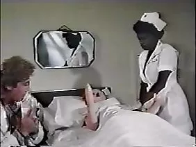 我無法忍受到房子,舔我的褲子到街上的那個人,在一個路過的十字路口,把他的雞巴放在嘴裡,做了一個很好的口交