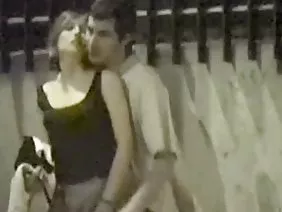 有抱負的婊子Samantha Roni和Kessidy Ryan專門為醒來聖誕老人打造男性的本能,借助他們可以釋放出體面的聖誕禮物。 Nezhenka特意選擇了巨大的襪子,把資產階級的祖父弗羅斯特放在那裡放了一個strapon,幾管潤滑劑,蕾絲內衣和其他配件,你可以為女同性戀歡喜。雖然迷人的魅力裝飾一個人工壁爐,用電暖和房間,他們有一個很好的想法吸煙為了紀念即將到來的假期。 Dobdyachka Kessidy Ryan用手指在Samantha Roni的泄殖腔中悄悄爬行,激起她的肛門,用嘴唇上幾個熱吻接觸她的情婦,然後從雙頭陰莖骨骼後面取出,進行相互手淫。 minxes經歷了一種獨特的快樂,一旦桿的末端適合他們的會陰,幸福就會掩蓋粗俗模擬石頭的愚蠢大腦。不久,一個巨大的健美運動員身上出現了一個令人難以置信的身體,他看起來像一個落在他頭上的禮物,看著墮落的惡作劇者,然後採取淫穢的東西,取代他自己的陰莖。
